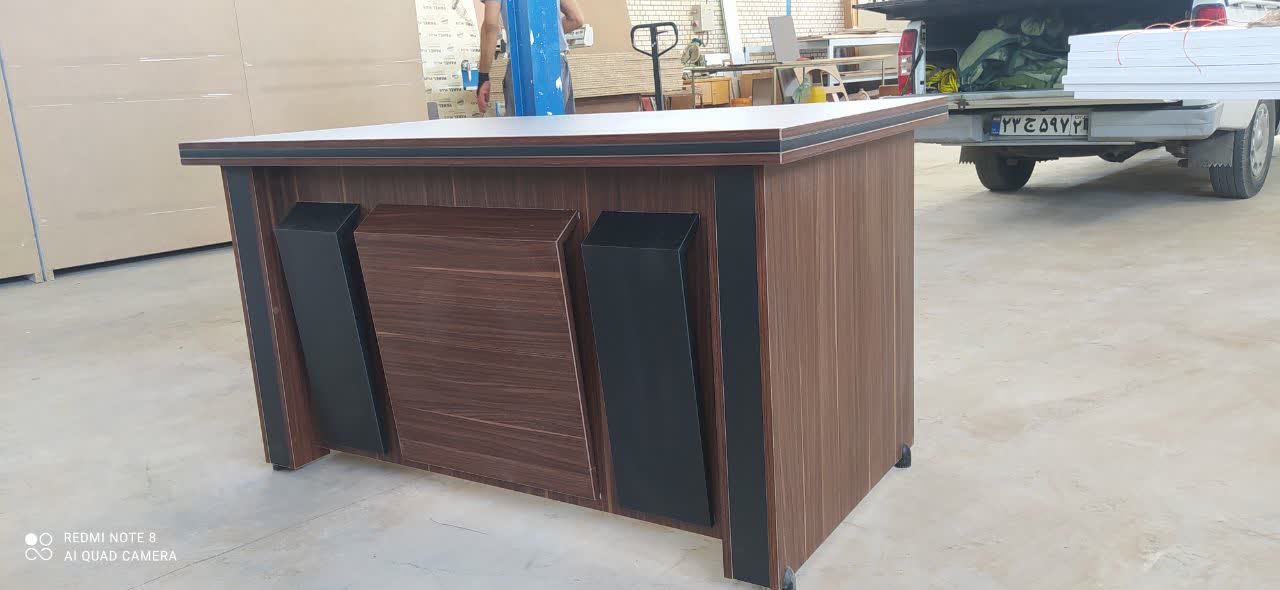 میز کارمندی راشل